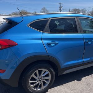 HYUNDAI TUCSON SE - 9