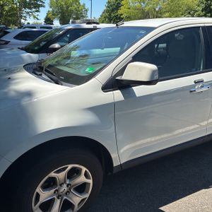 FORD EDGE SEL - 2