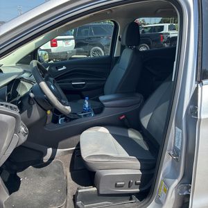 2017 FORD ESCAPE SE — миниатюра 32
