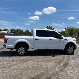 2017 FORD F-150 XLT photo 10