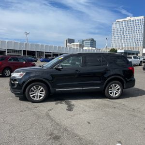 2018 FORD EXPLORER XLT 照片 3
