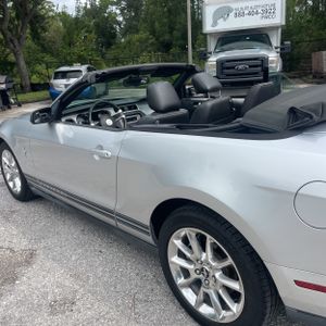 2011 FORD MUSTANG V6 PREMIUM 照片 6
