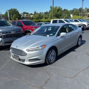 FORD FUSION SE - 1