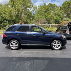 MERCEDES-BENZ GLE - 10