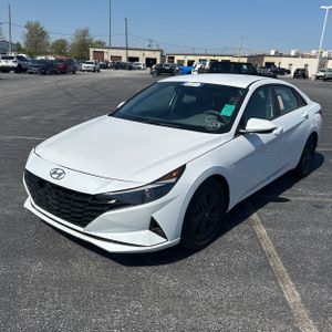 HYUNDAI ELANTRA SEL - 1