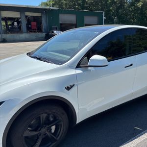 TESLA MODEL Y LONG RANGE - 2