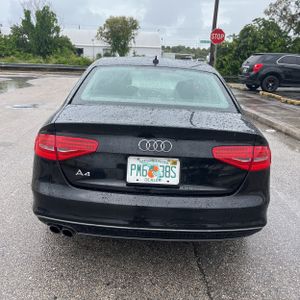 AUDI A4 2.0T PREMIUM - 7