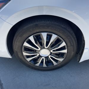صورة مصغرة 17 لـ 2024 Nissan SENTRA S
