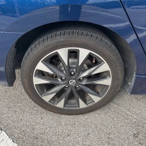 2019 Nissan SENTRA SR thumbnail 19