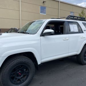 صورة 2 لـ 2020 Toyota 4RUNNER TRD PRO