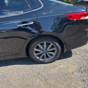 2019 KIA OPTIMA LX — миниатюра 16