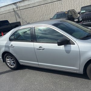 صورة مصغرة 11 لـ 2010 FORD FUSION S