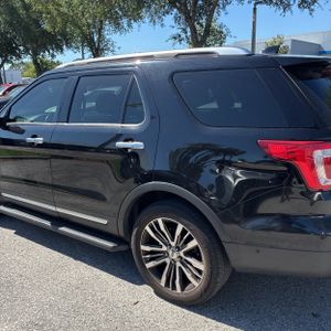 FORD EXPLORER PLATINUM - 6