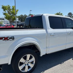 FORD F-150 PLATINUM - 9