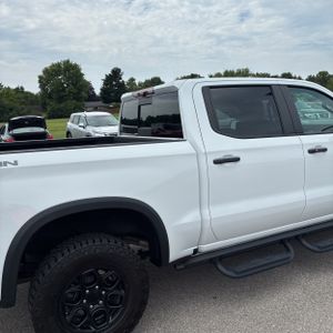 صورة 9 لـ 2024 Chevrolet SILVERADO 1500 ZR2