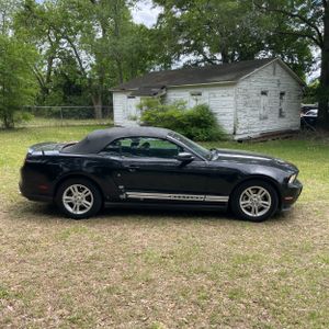 FORD MUSTANG V6 - 10