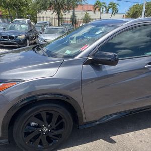صورة 2 لـ 2022 Honda HR-V SPORT