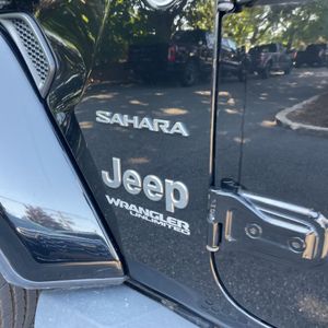 2019 JEEP WRANGLER UNLIMITED SAHARA — миниатюра 22