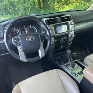 2016 Toyota 4RUNNER SR5 PREMIUM — фото 39