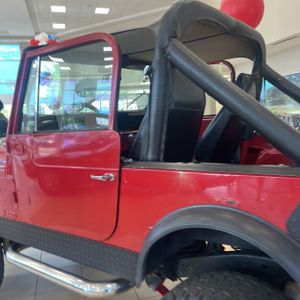 JEEP CJ-7 - 6