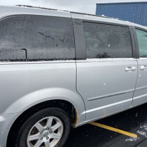 CHRYSLER TOWN & COUNTRY TOURING - 9