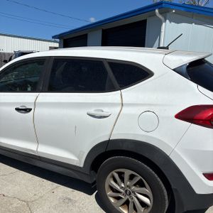 HYUNDAI TUCSON SE - 6