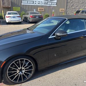 2023 Mercedes-BENZ E-CLASS 照片 2