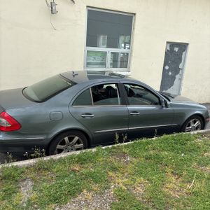 MERCEDES-BENZ E-CLASS - 9