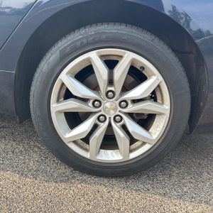 2017 Chevrolet IMPALA LT — миниатюра 18
