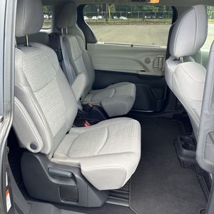 2023 Toyota SIENNA LE 8-PASSENGER 照片 35