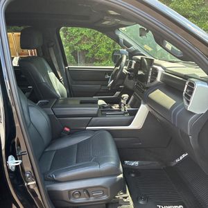 2024 Toyota TUNDRA PLATINUM — миниатюра 31