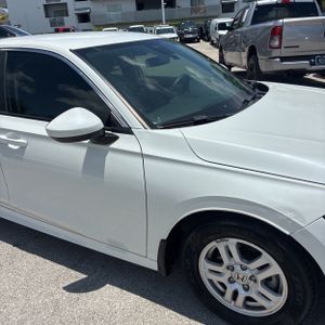 صورة مصغرة 13 لـ 2023 Honda CIVIC LX