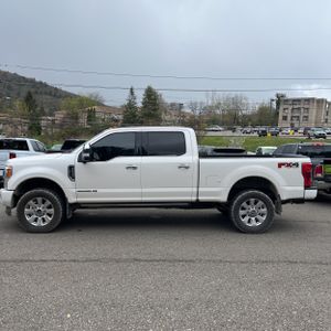 FORD F-250 SUPER DUTY PLATINUM - 3