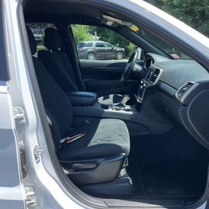 2017 JEEP GRAND CHEROKEE LAREDO — миниатюра 33