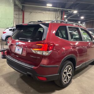 2024 Subaru FORESTER PREMIUM — фото 8