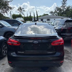2015 FORD FOCUS SE 照片 6