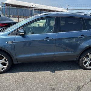 FORD ESCAPE TITANIUM - 4