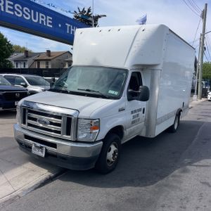 FORD E-350 CUTAWAY - 1