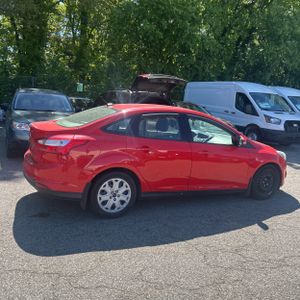 FORD FOCUS SE - 10