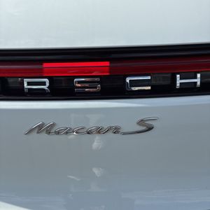 2022 Porsche MACAN S — миниатюра 23