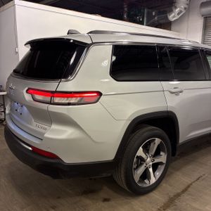 JEEP GRAND CHEROKEE L LIMITED - 9