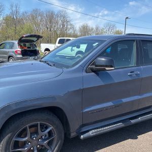 JEEP GRAND CHEROKEE LIMITED X - 2