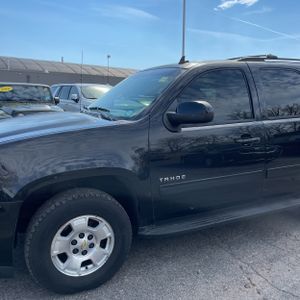 CHEVROLET TAHOE LS - 2