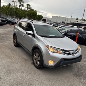 صورة 12 لـ 2015 Toyota RAV4 XLE