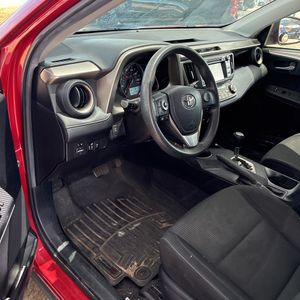 صورة 38 لـ 2014 Toyota RAV4 XLE
