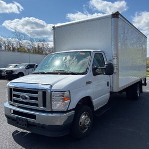 FORD E-450 CUTAWAY - 1