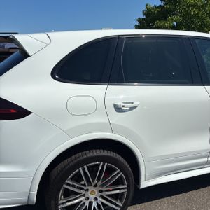2016 Porsche CAYENNE GTS 照片 9