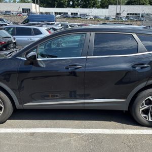 2024 KIA SPORTAGE LX photo 4