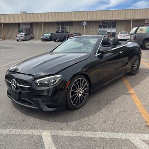 MERCEDES-BENZ E-CLASS - 1