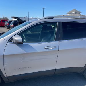 JEEP CHEROKEE LIMITED - 4